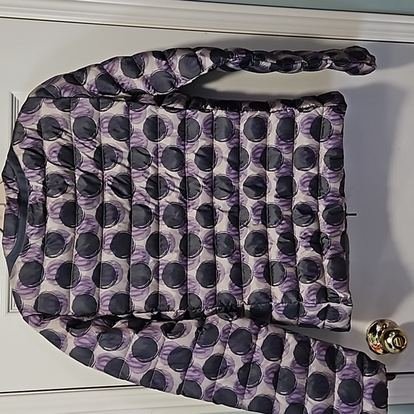 Super cute design - NWT size 42 (M) - Picture 6 of 9